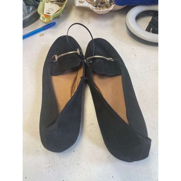 Women’s blk flats - Picture 2 of 3